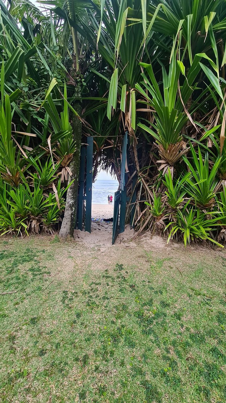 TrevizZo Maresias Casa na Areia