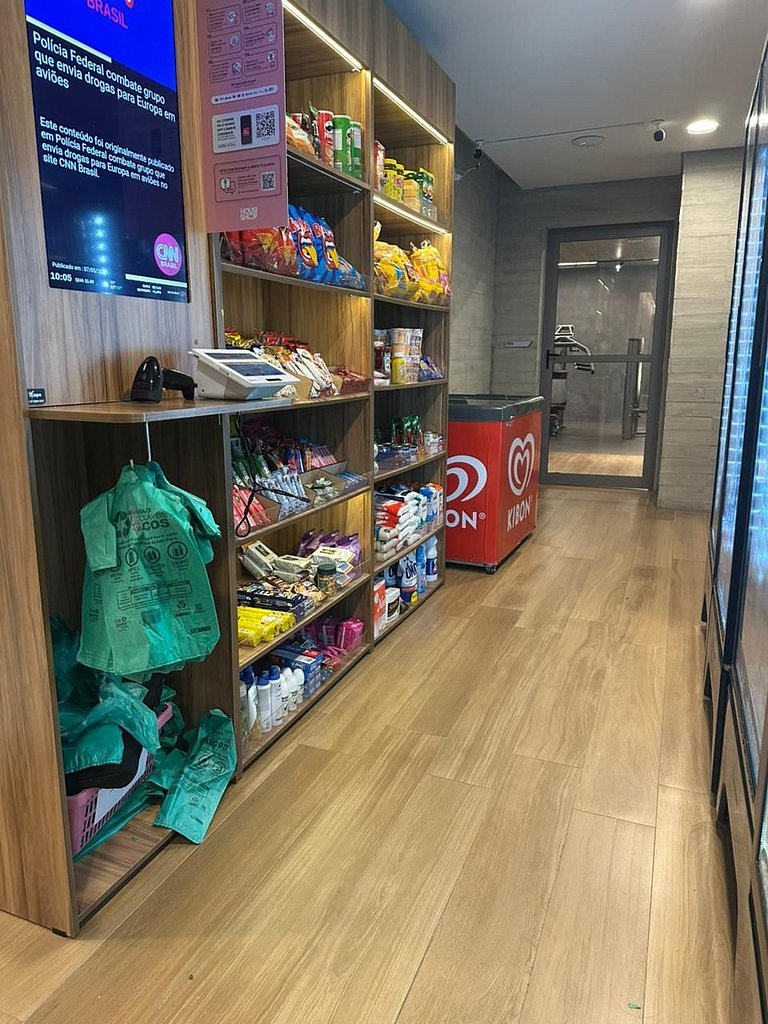 Studio no Brooklin a 3 min do metro com café