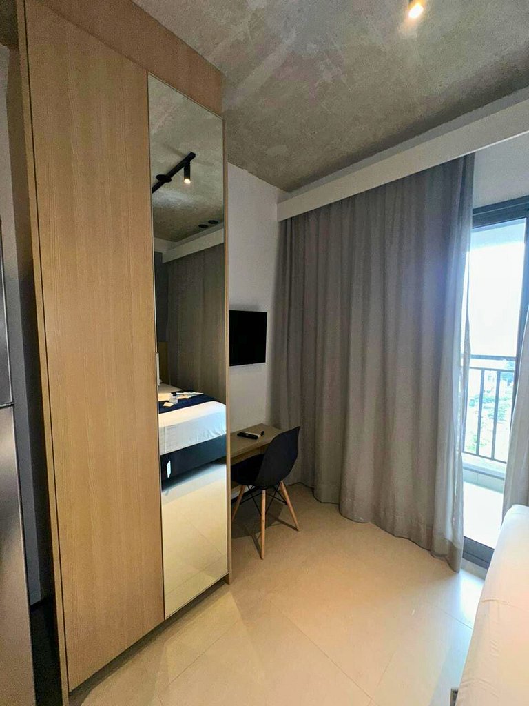 Studio no Brooklin a 3 min do metro com café